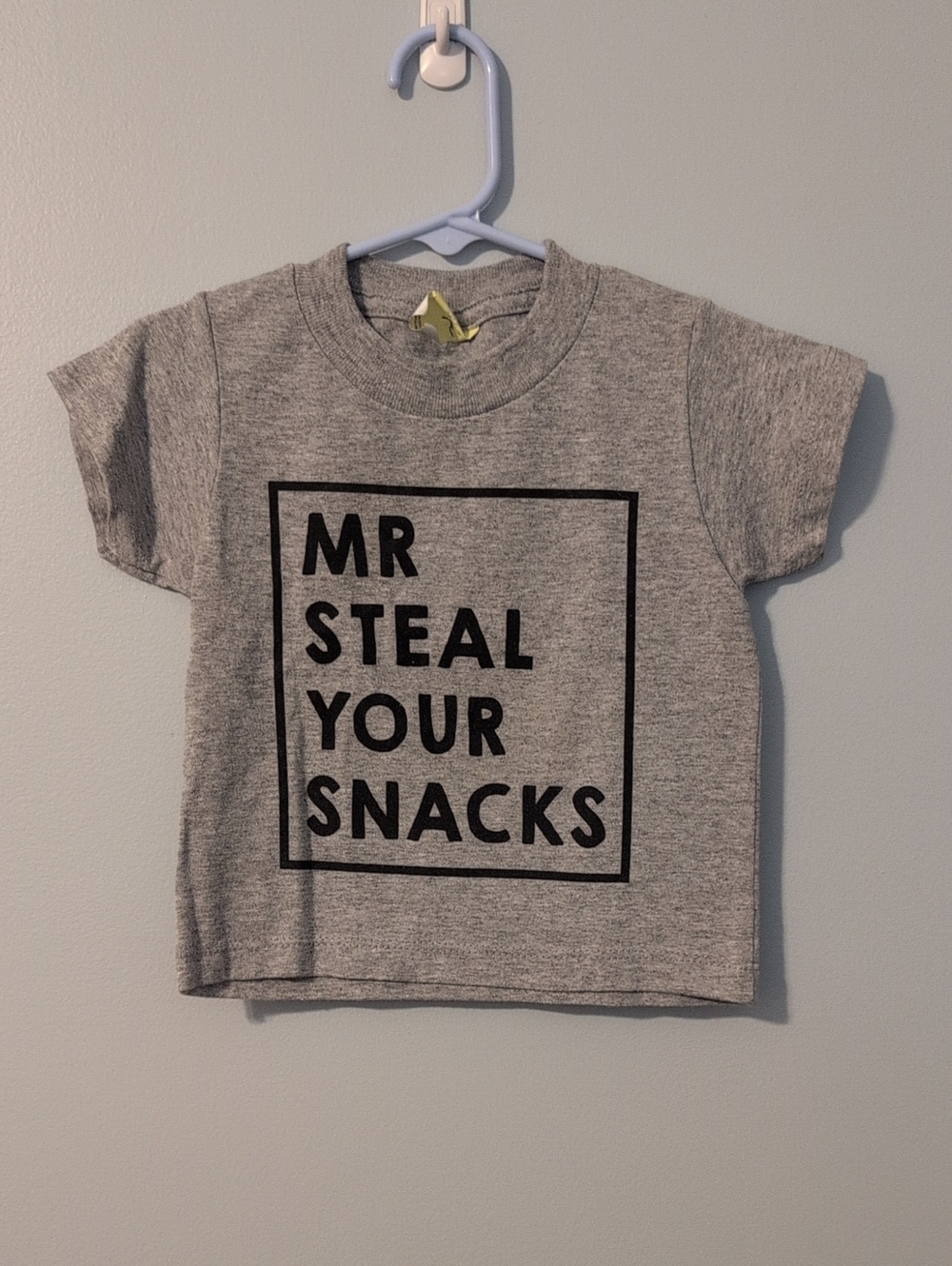 Gray Kids' Short-Sleeve Tee with 'Mr Steal Your Snacks' Graphic
